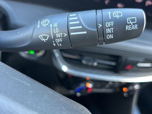 Used 2024 Buick Encore GX Sport Touring FWD image 31