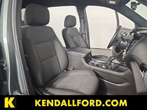 Used 2023 Chevrolet Traverse LT image 22