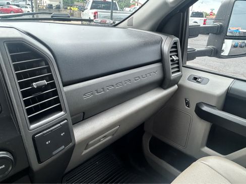 Used 2021 Ford F350 XL w/ Power Equipment Group RWD image 31
