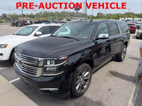 Used 2015 Chevrolet Suburban LTZ image 1