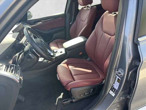 Used 2024 BMW X3 xDrive30i w/ Premium Package AWD/4WD image 12