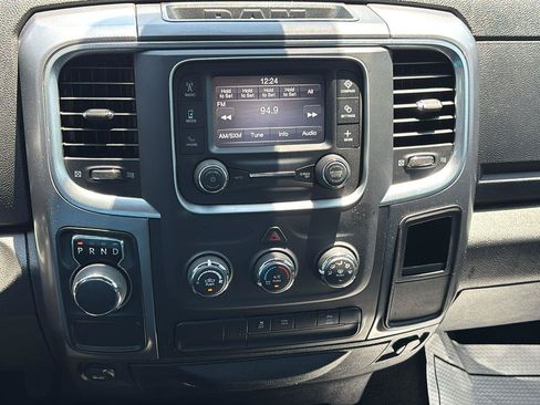 Used 2024 RAM 1500 Warlock RWD image 35