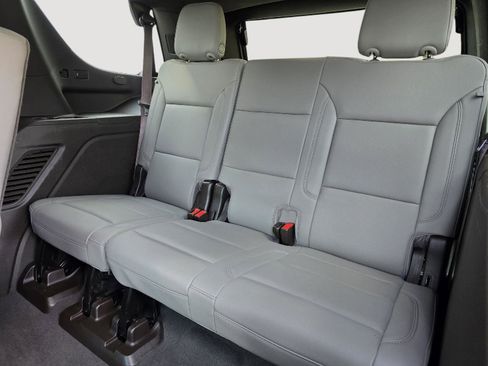 Used 2022 Chevrolet Tahoe LT image 15