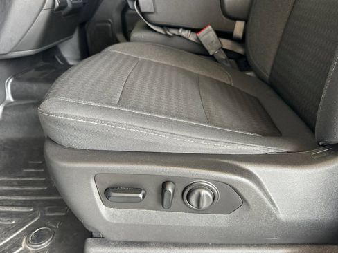 Used 2021 Chevrolet Silverado 1500 LT RWD image 13