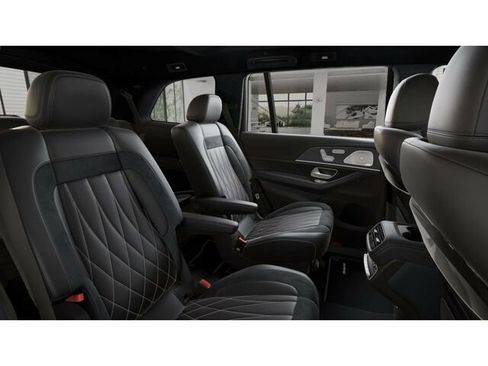 New 2026 Mercedes-Benz GLS 63 AMG 4MATIC image 6