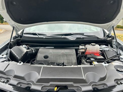 Used 2023 Chevrolet Traverse RS image 29