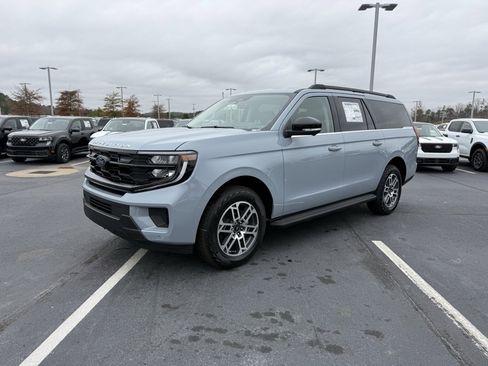 New 2026 Ford Expedition Max Active image 3