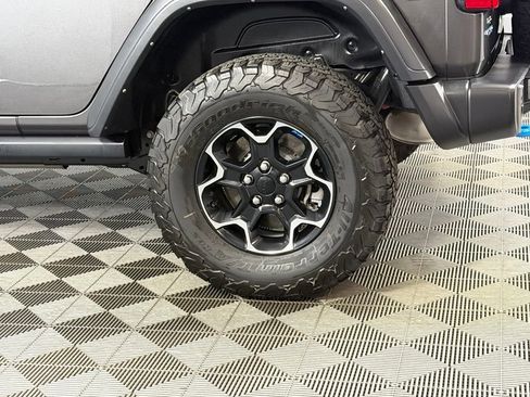 Used 2023 Jeep Wrangler Unlimited Rubicon 4xe AWD/4WD image 11
