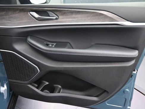 New 2026 Jeep Grand Cherokee Limited image 21