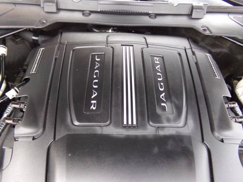 Used 2016 Jaguar XF Premium RWD image 44