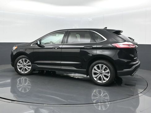 Used 2024 Ford Edge Titanium image 5