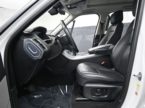 Used 2018 Land Rover Range Rover Sport HSE AWD/4WD image 14