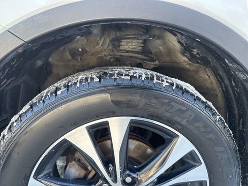 Used 2015 Toyota RAV4 Limited image 13