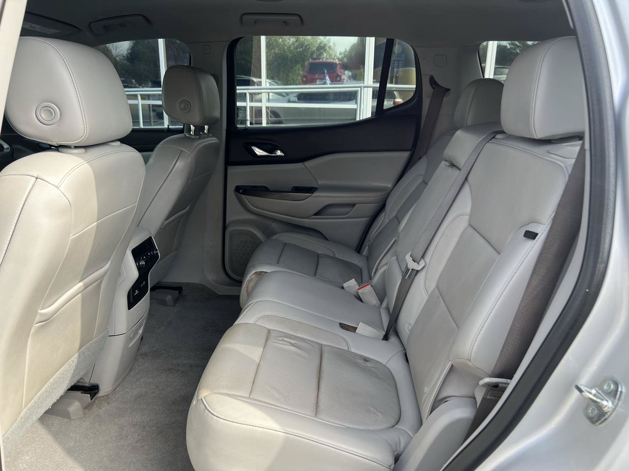 Used 2020 GMC Acadia SLT AWD/4WD image 12