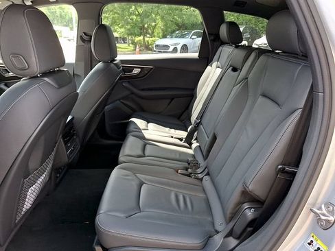 Certified 2025 Audi Q7 3.0T Premium Plus AWD/4WD image 10