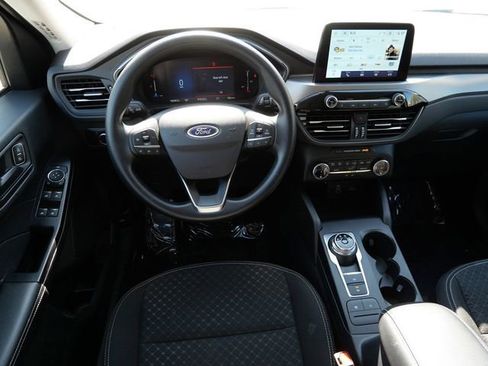 Used 2025 Ford Escape Active AWD/4WD image 13