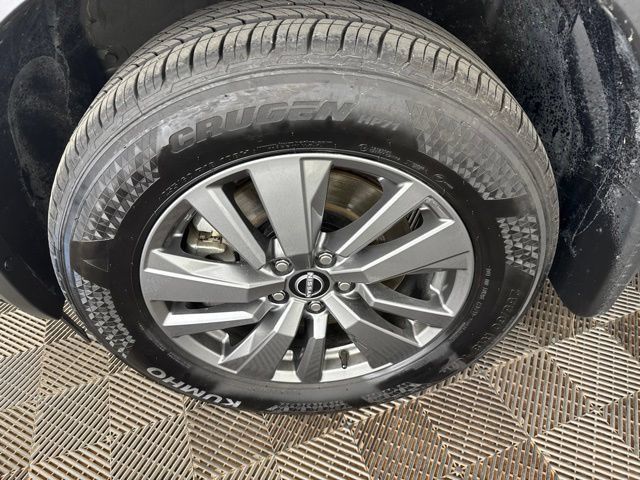 Certified 2025 Nissan Pathfinder SV w/ Cargo Package AWD/4WD image 28