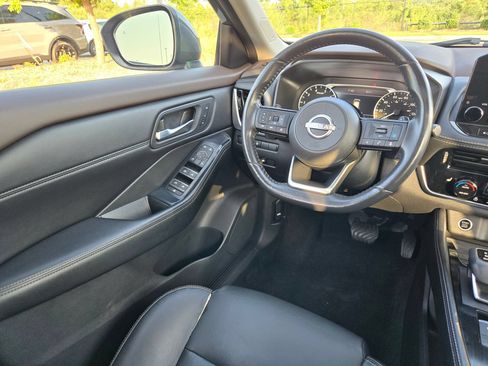 Used 2023 Nissan Rogue SL w/ SL Premium Package AWD/4WD image 9