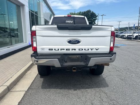 Used 2017 Ford F250 XLT w/ XLT Value Package AWD/4WD image 6