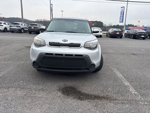 Used 2016 Kia Soul image 2