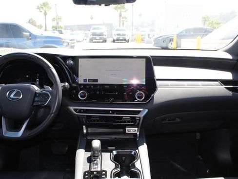 Certified 2025 Lexus RX 450h AWD w/ Convenience Package image 10