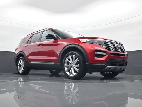 Used 2023 Ford Explorer Platinum w/ Premium Technology Package AWD/4WD image 24