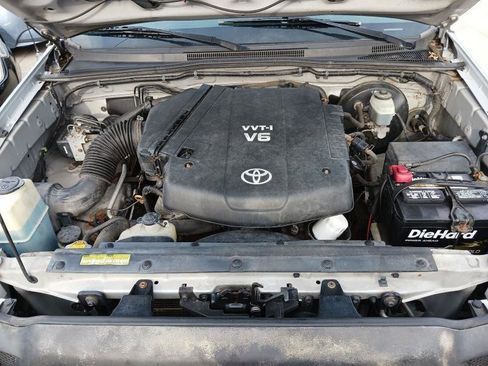 Used 2007 Toyota Tacoma PreRunner RWD image 8