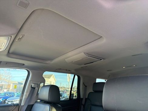 Used 2016 GMC Yukon SLT w/ Open Road Package image 17