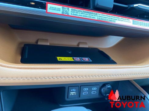 New 2026 Toyota Highlander Platinum AWD/4WD image 44