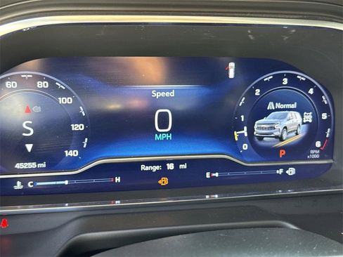 Used 2024 Chevrolet Tahoe Premier image 10