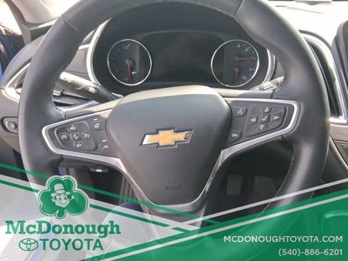 Used 2023 Chevrolet Malibu LT FWD image 18