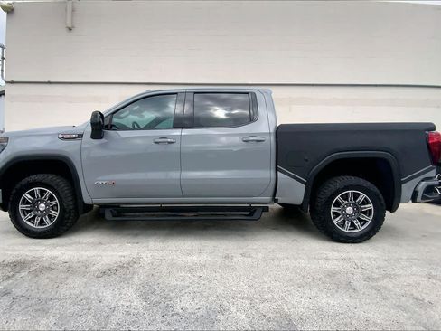 Used 2024 GMC Sierra 1500 AT4 w/ Technology Package AWD/4WD image 3