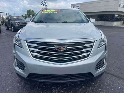 Used 2019 Cadillac XT5 Luxury FWD image 2