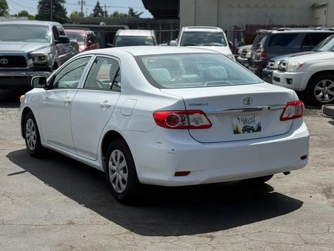 Used 2013 Toyota Corolla L FWD image 4