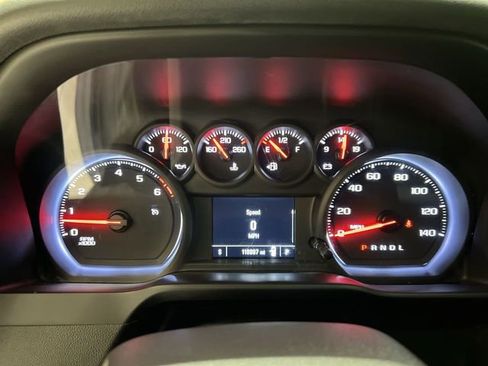 Used 2019 Chevrolet Silverado 1500 Custom w/ Infotainment Package image 11