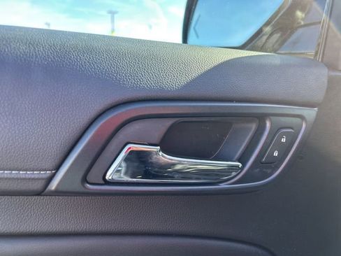 Used 2019 Chevrolet Tahoe Premier image 12