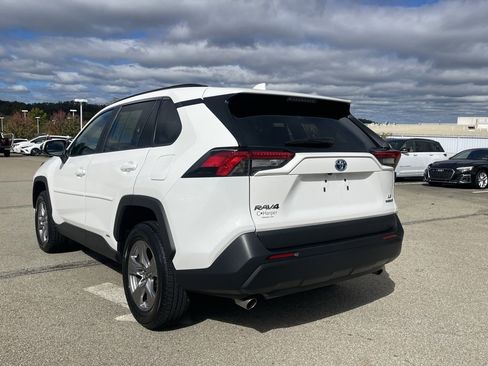 Used 2024 Toyota RAV4 LE image 5