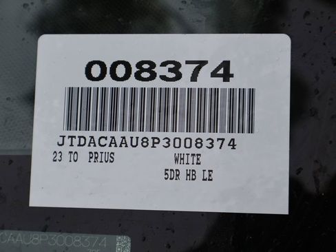 Used 2023 Toyota Prius LE FWD image 7
