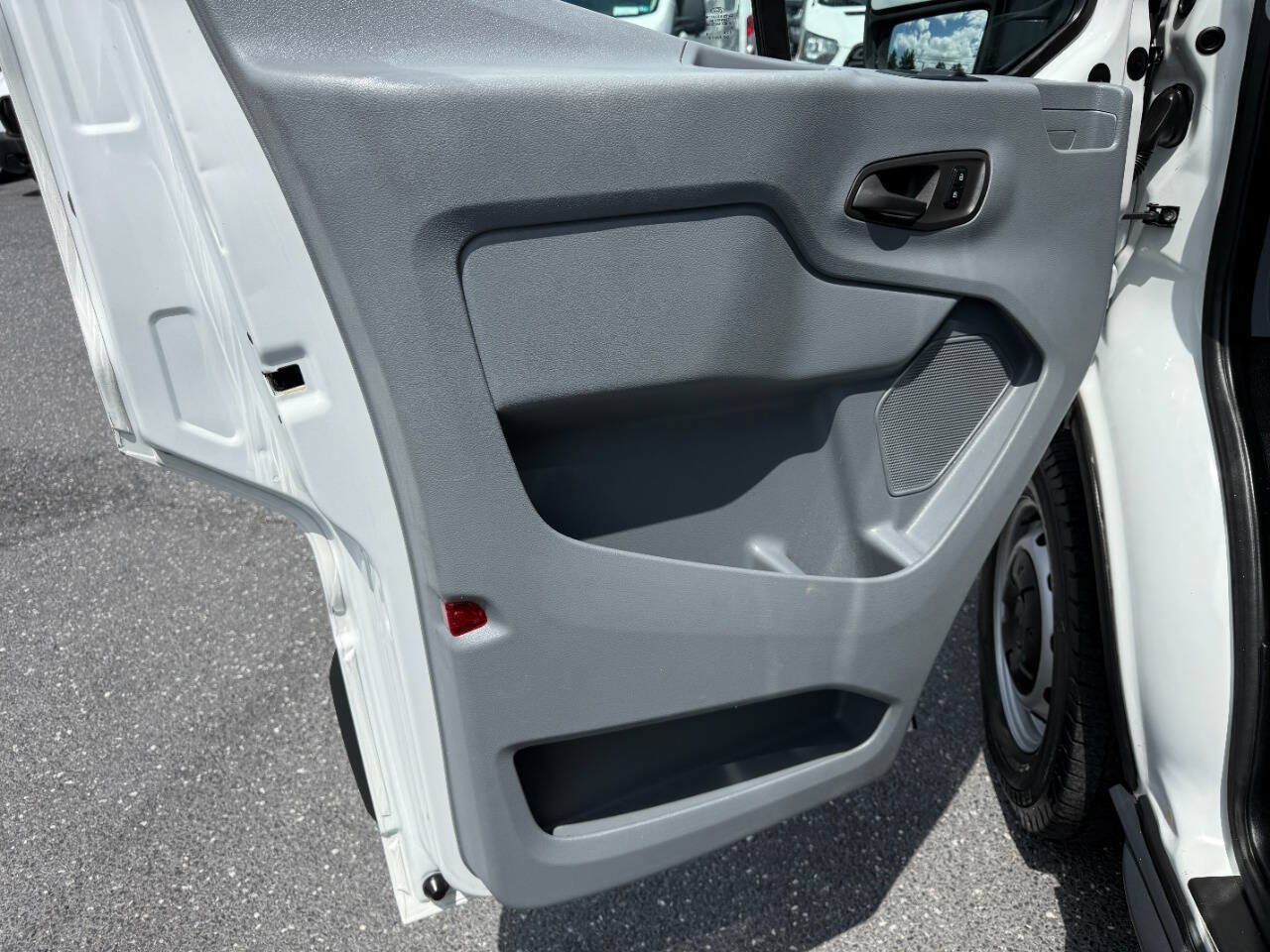 Used 2015 Ford Transit 150 148 Medium Roof w/ Interior Upgrade Package RWD image 11