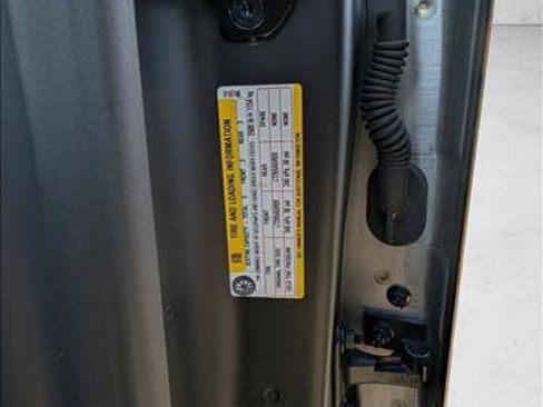 Used 2024 Tesla Cybertruck AWD Crew Cab image 17