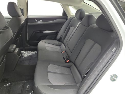 Used 2022 Kia K5 LXS FWD image 13