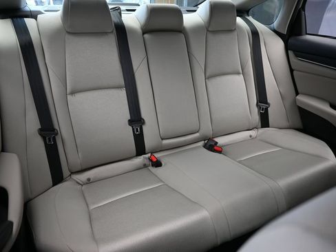 Used 2018 Honda Accord LX image 24