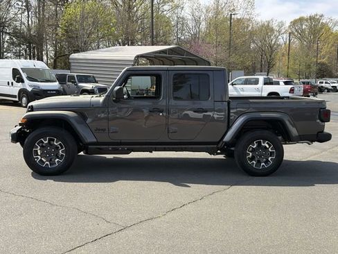 New 2026 Jeep Gladiator Sport image 10
