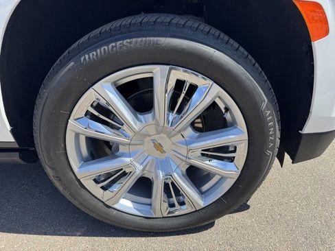 Used 2023 Chevrolet Tahoe High Country w/ Premium Package 2 image 9