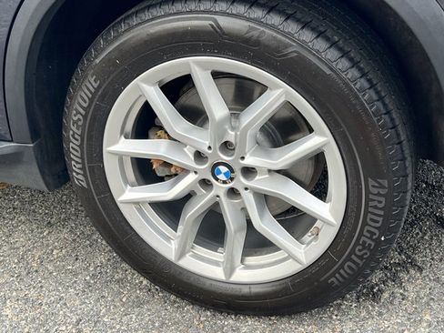 Used 2020 BMW X5 xDrive40i w/ Premium Package image 24