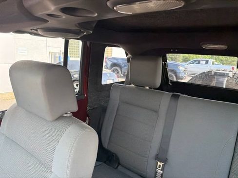 Used 2007 Jeep Wrangler Unlimited Sahara w/ Trailer Tow Group AWD/4WD image 58