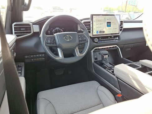New 2025 Toyota Tundra Limited image 10