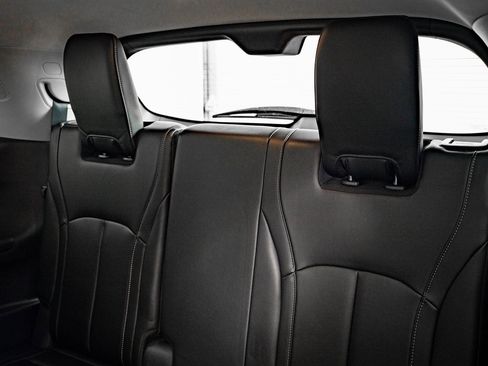 Used 2024 INFINITI QX60 Sensory image 41