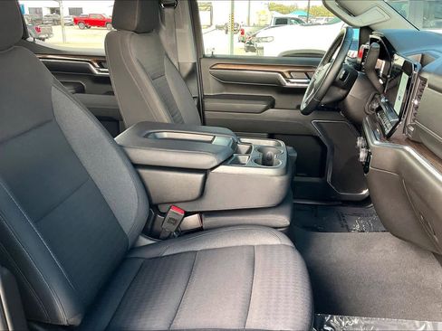 Certified 2024 Chevrolet Silverado 1500 RST image 8