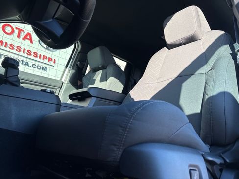 New 2026 Toyota Tacoma SR5 image 9